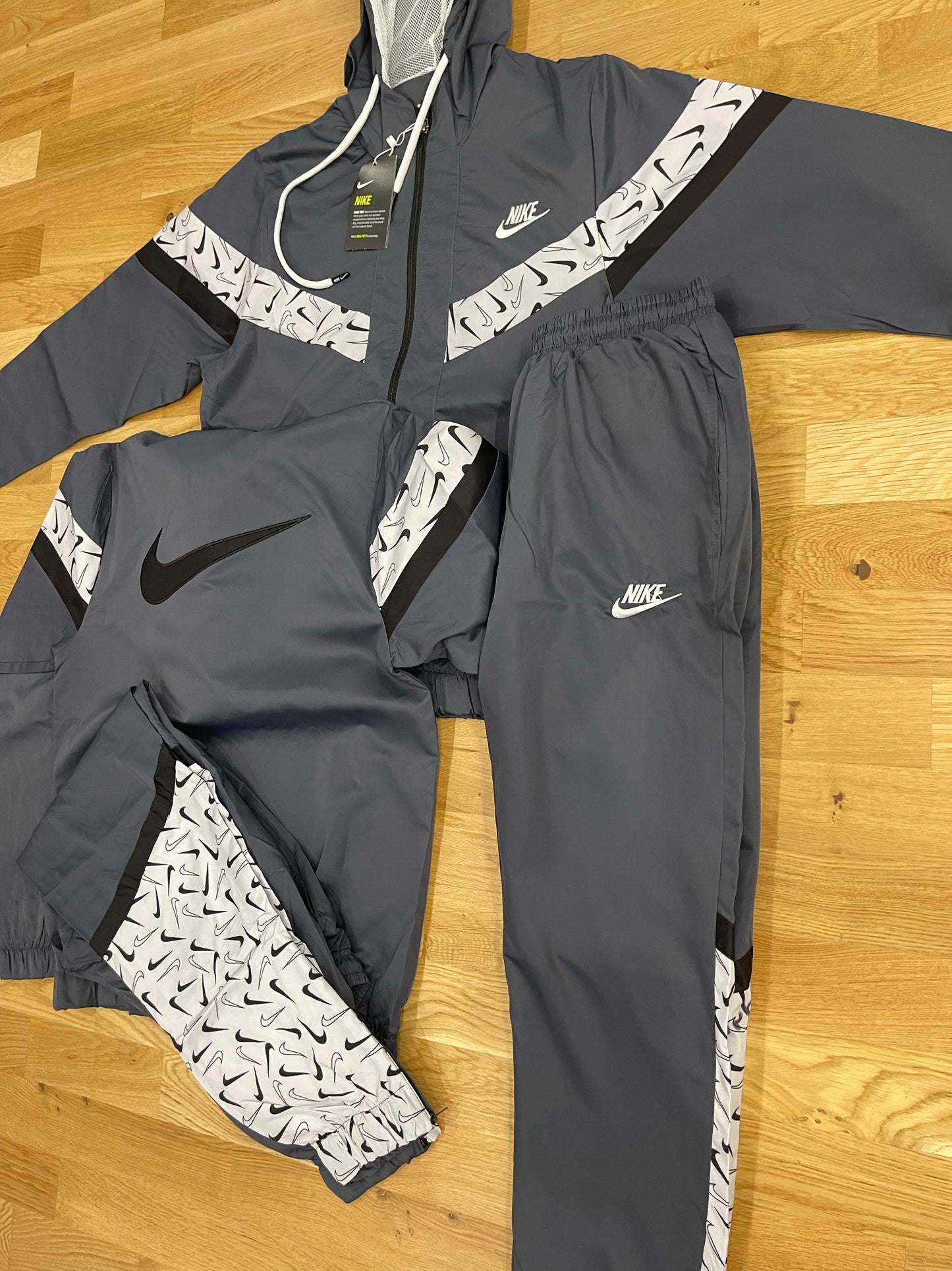 Chandal Nike Logic T