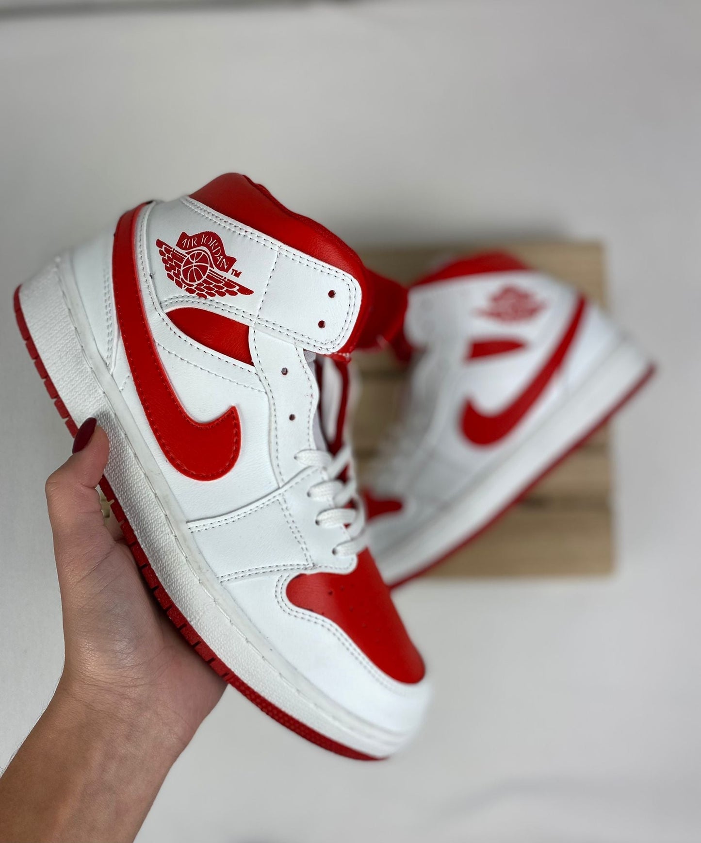 Nike air Jordan Red/White 2022