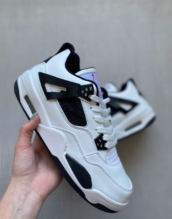 NIKE AIR JORDAN RETRO 4 LOW